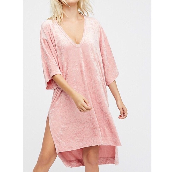 Free People Dresses & Skirts - NWT Free People Sz M Oversized Velvet Dress